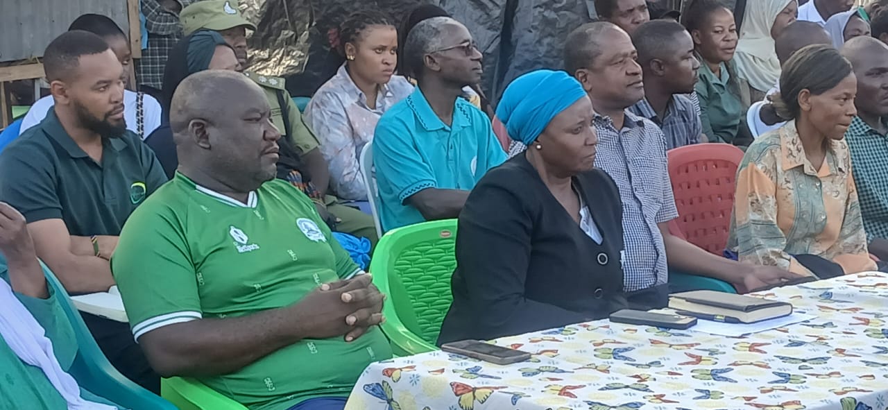 KILA MTAPONITUMA NITAFIKA NAKUFANYA KAZI DC NYAMAGANA.  ‎